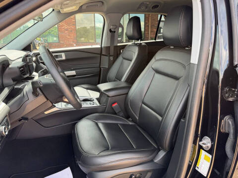 2024 Ford Explorer XLT