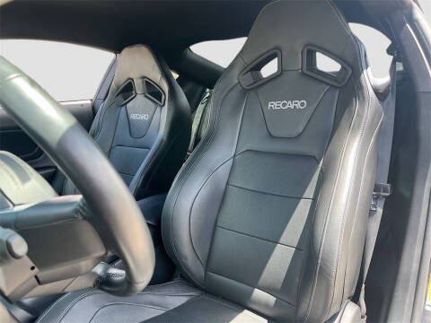 2022 Ford Mustang Mach 1