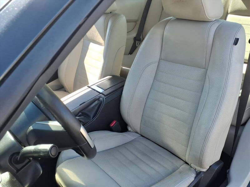 2011 Ford Mustang V6 Premium