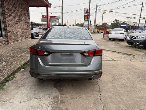 2019 Nissan Altima 2.5 SR