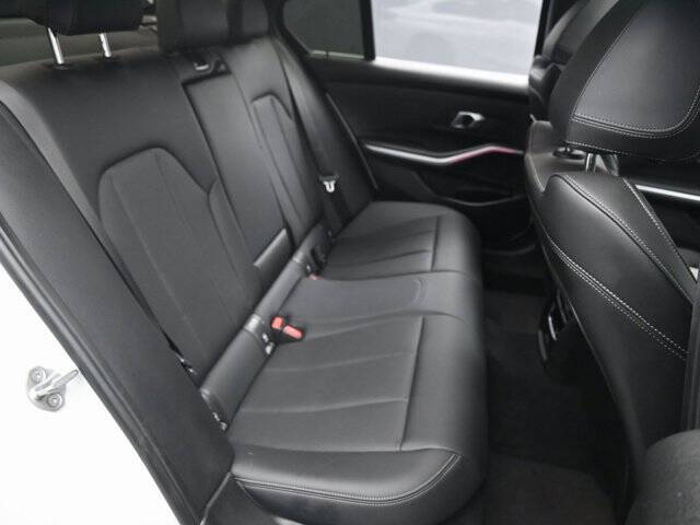 2024 BMW 3 Series 330i xDrive