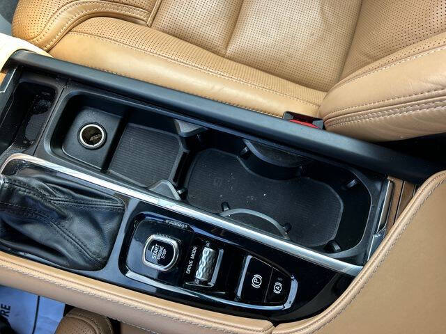 2019 Volvo XC90 T6 Inscription