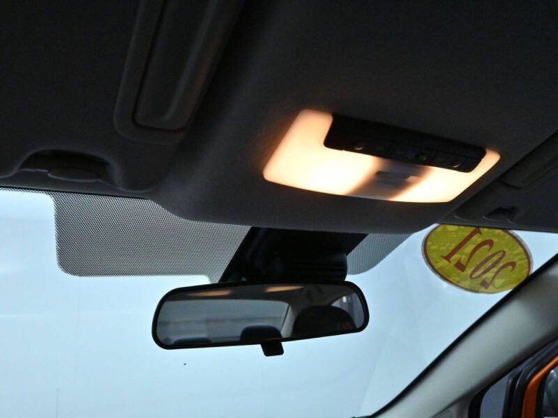 2021 Nissan Versa SR