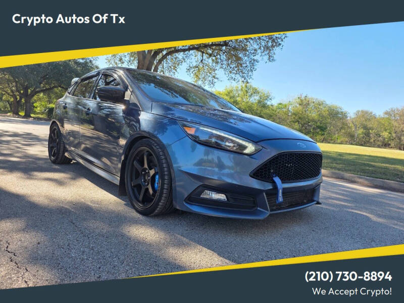 2018 Ford Focus ST's photo