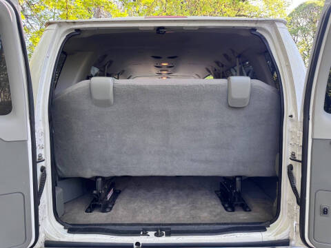 2014 Ford E-Series E-350 SD XLT