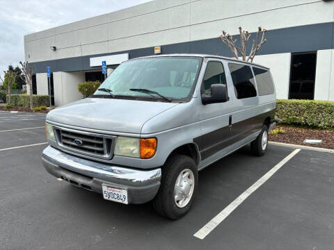 2006 Ford E-Series E-350 SD XLT