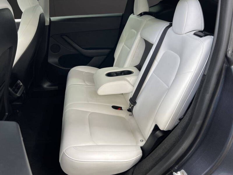 2024 Tesla Model Y Long Range