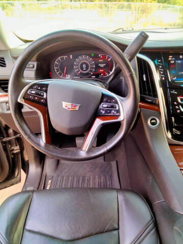 2018 Cadillac Escalade ESV Luxury