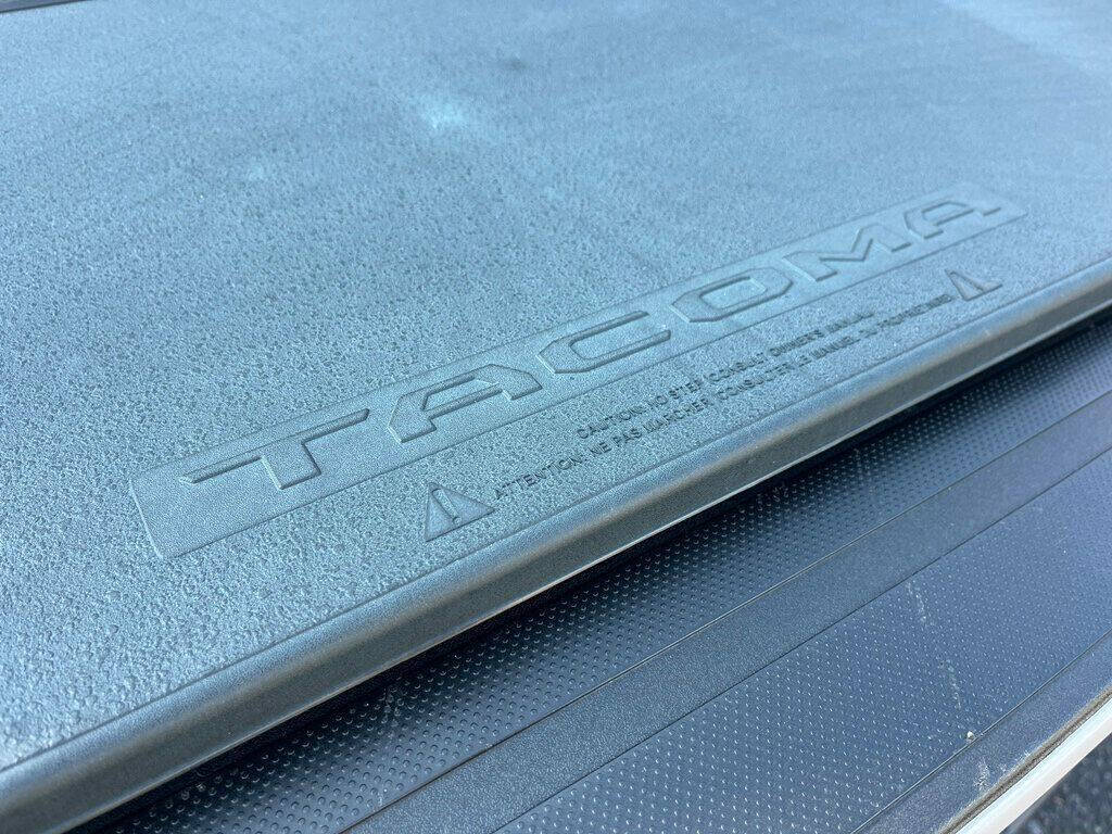 2018 Toyota Tacoma 37