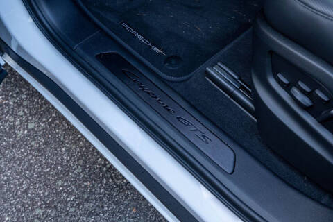 2025 Porsche Cayenne GTS