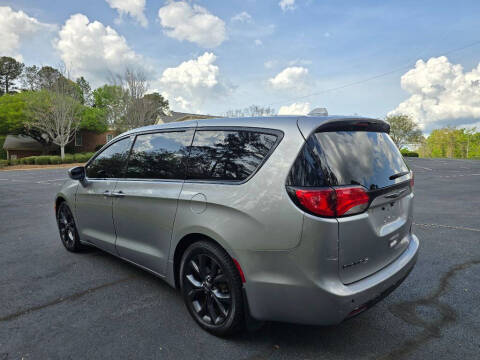 2019 Chrysler Pacifica Touring Plus