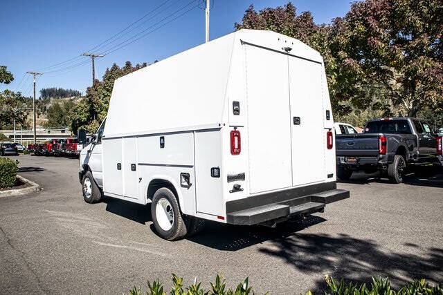 2024 Ford E-Series
