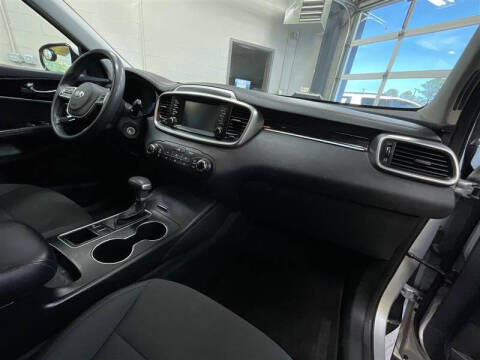 2019 Kia Sorento L