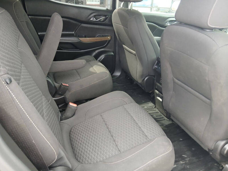 2018 GMC Acadia SLE-2