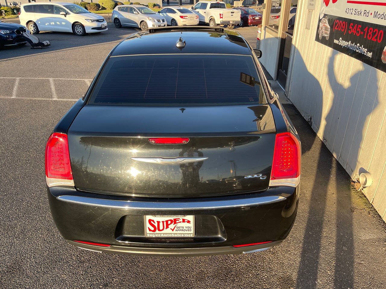 2016 Chrysler 300 for sale at Super Auto Sales Modesto in Modesto, CA