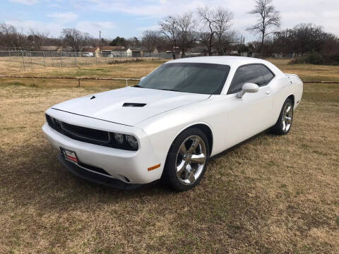 2013 Dodge Challenger for sale at LA PULGA DE AUTOS in Dallas TX