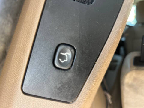 2015 Chrysler Town and Country Touring-L