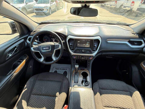 2017 GMC Acadia SLE-2