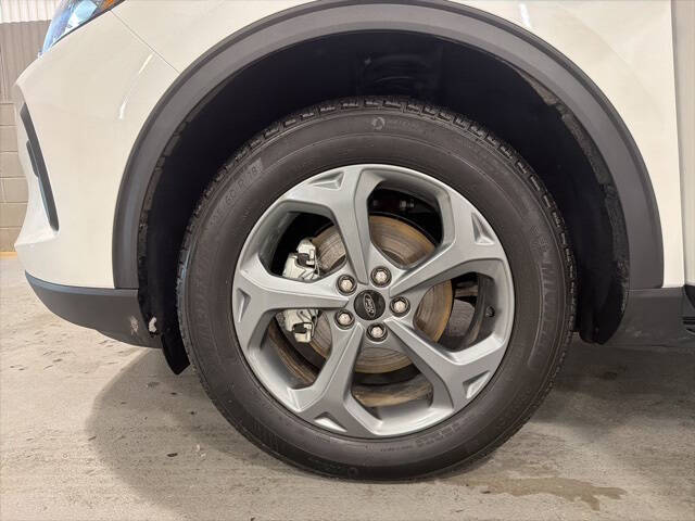 2025 Ford Escape Hybrid ST-Line Select