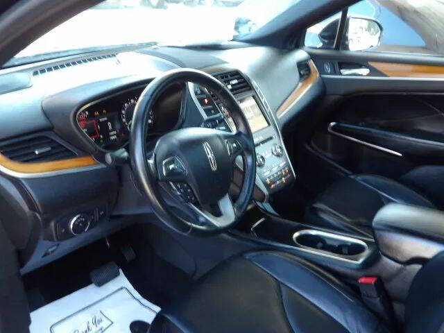 2019 Lincoln MKC Select