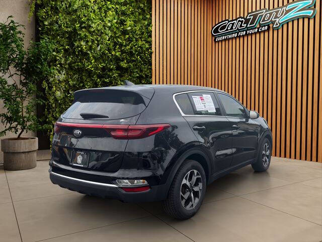 2022 Kia Sportage LX