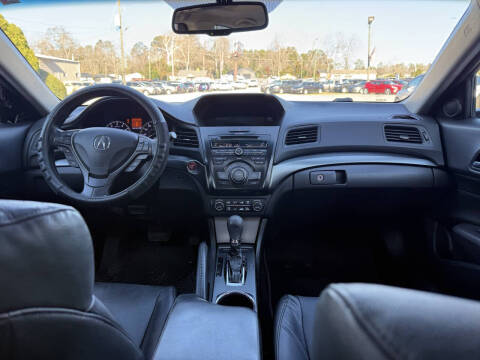 2013 Acura ILX 2.0L w/Tech