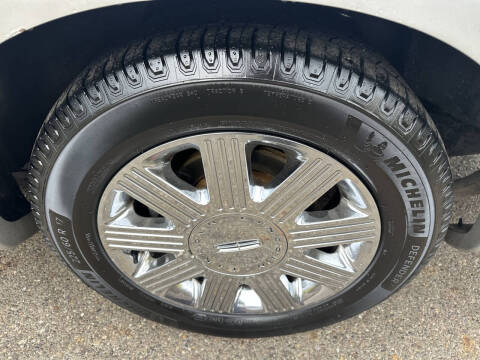 2003 Lincoln Town Car Cartier