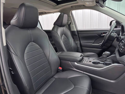 2020 Toyota Highlander Hybrid XLE