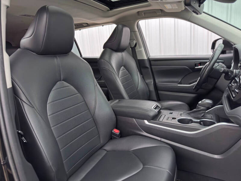 2020 Toyota Highlander Hybrid XLE