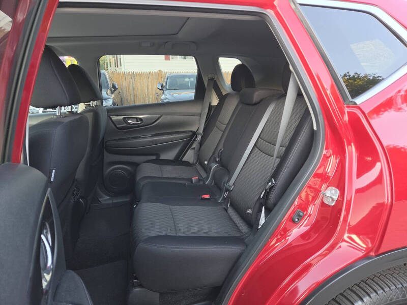 2017 Nissan Rogue SV