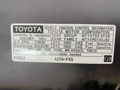 2022 Toyota RAV4 Hybrid XLE