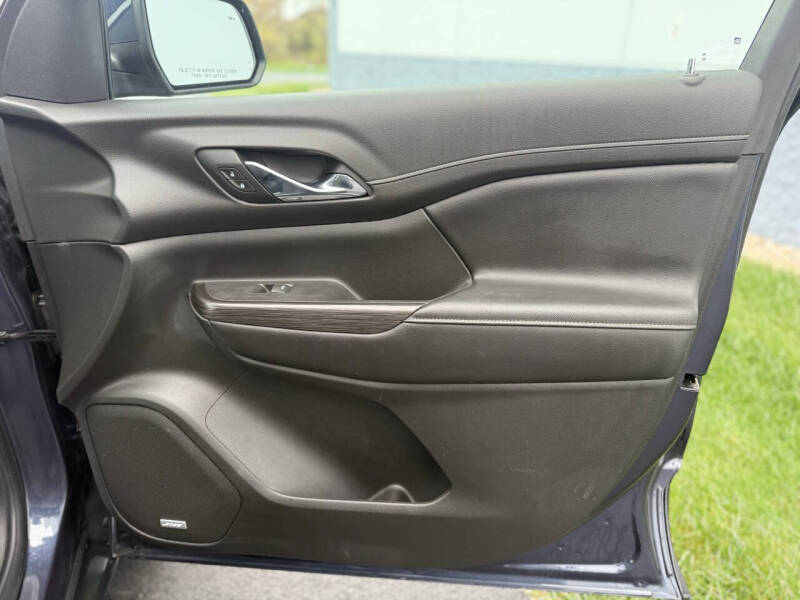 2019 GMC Acadia SLT-1