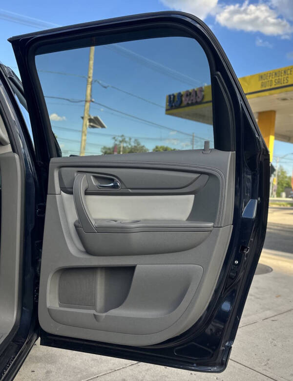 2016 GMC Acadia SLE-2