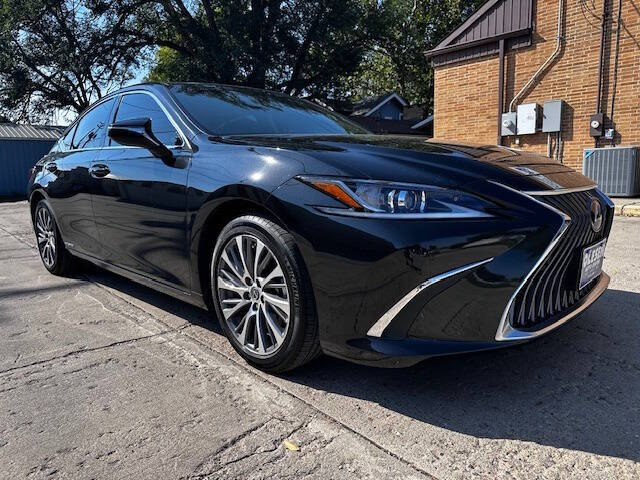 2021 Lexus ES 300h