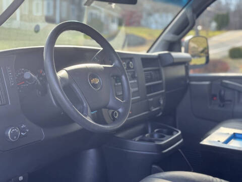 2017 Chevrolet Express 2500