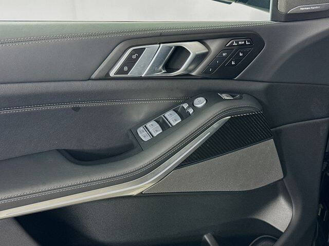 2024 BMW X7 ALPINA XB7