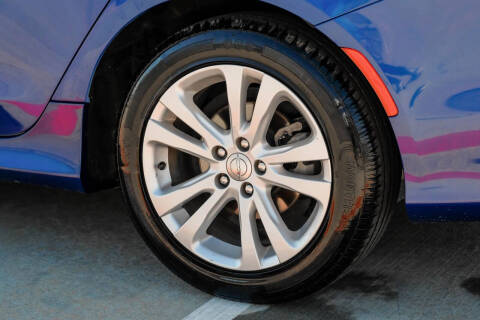 2017 Chrysler 200 Limited Platinum