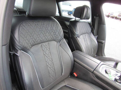 2019 BMW 7 Series 740i