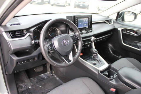 2020 Toyota RAV4 Hybrid XLE