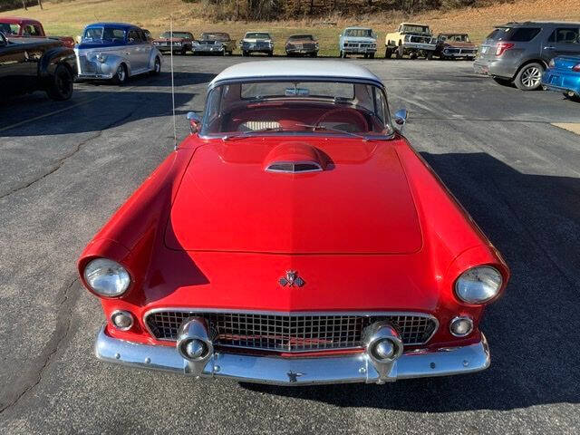 1956 Ford Thunderbird