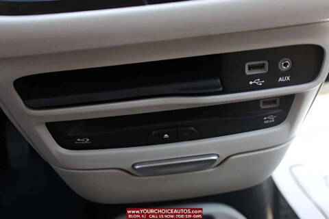 2017 Chrysler Pacifica Touring-L Plus