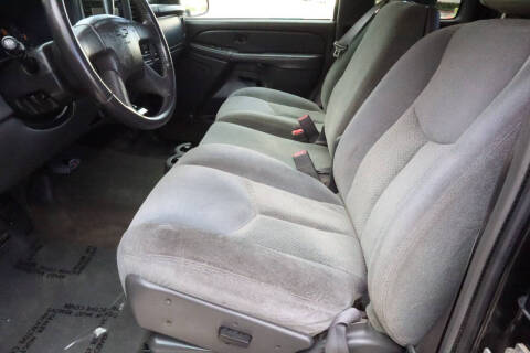 2004 Chevrolet Silverado 2500HD LS