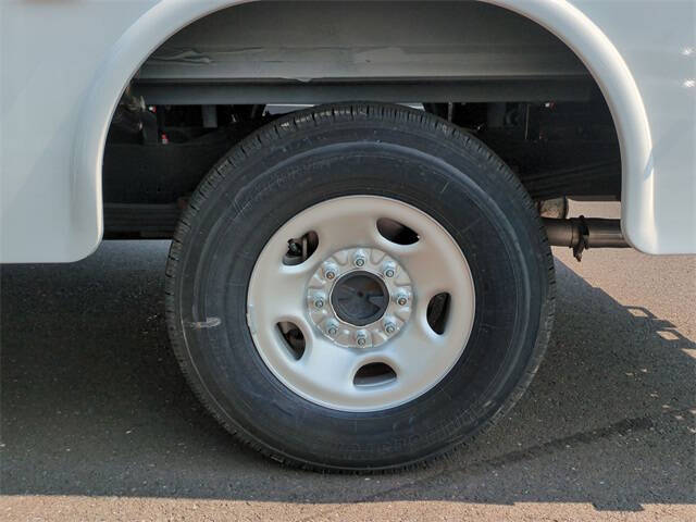 2025 Chevrolet Express 3500