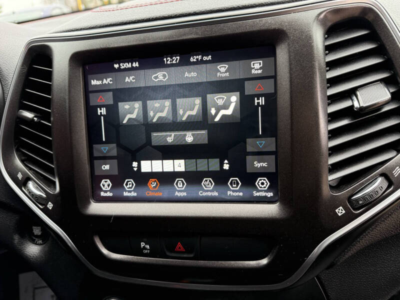 2020 Jeep Cherokee Trailhawk