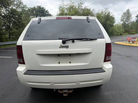 2005 Jeep Grand Cherokee Laredo