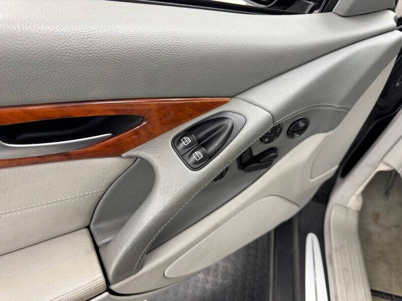 2004 Mercedes-Benz SL-Class SL 500