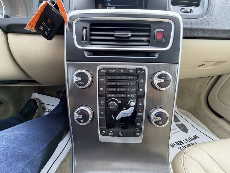 2015 Volvo S60 T5 Drive-E Premier