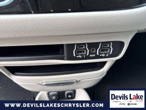 2021 Chrysler Pacifica Touring L