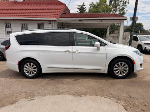 2019 Chrysler Pacifica Touring L