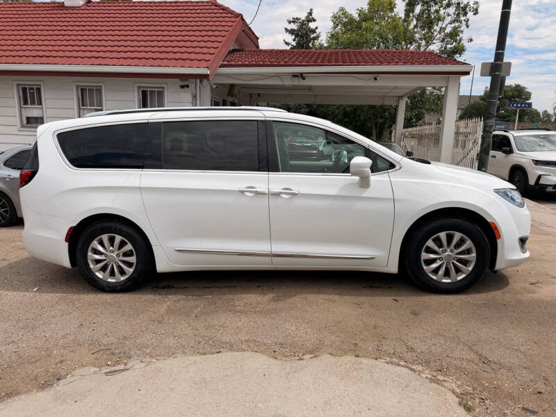 2019 Chrysler Pacifica Touring L